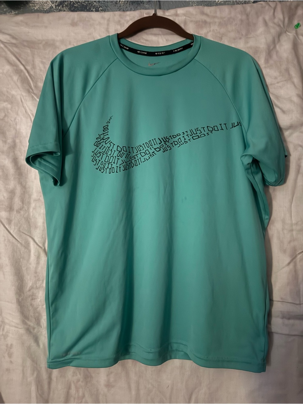 Nike Dri-FIT Men’s Medium Teal Just Do It Swoosh Athletic T-Shirt